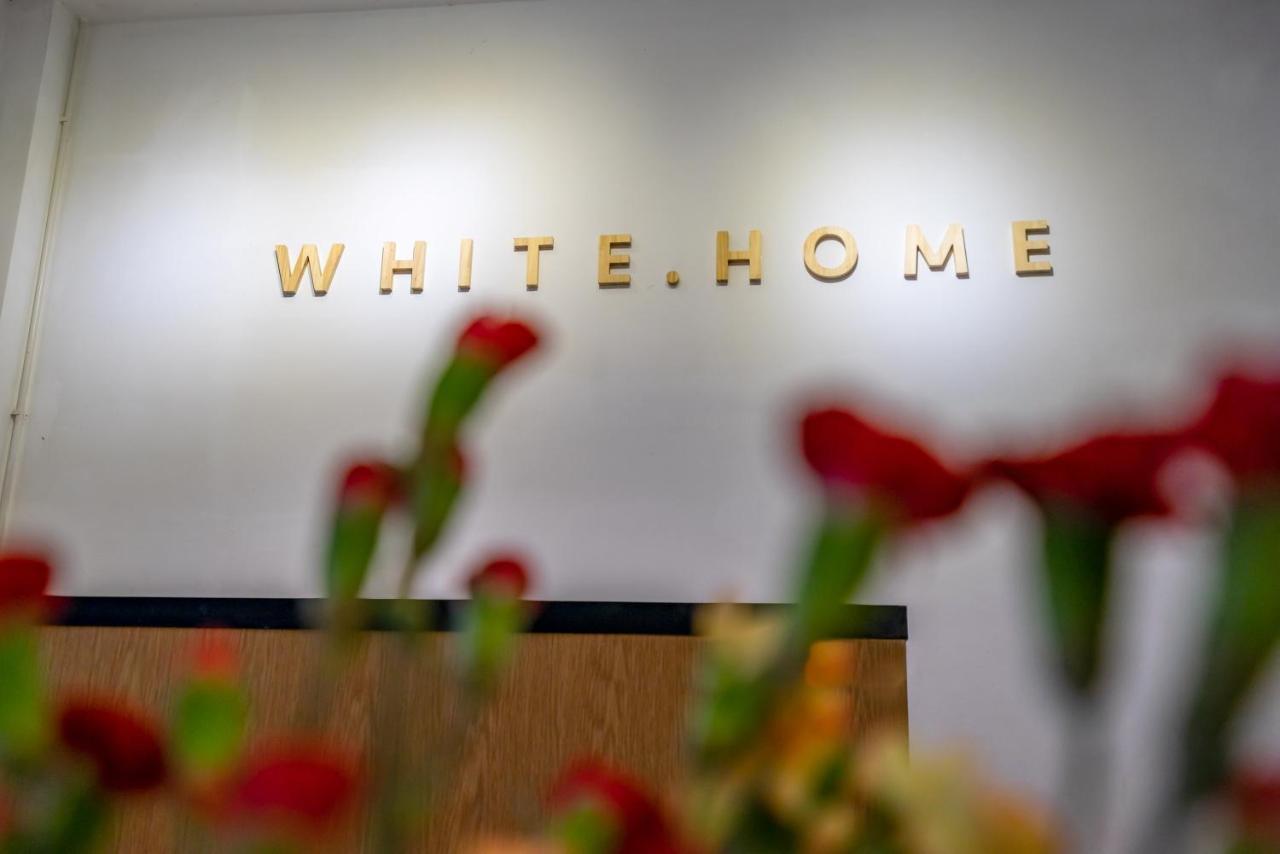 White Home Хошимин Экстерьер фото